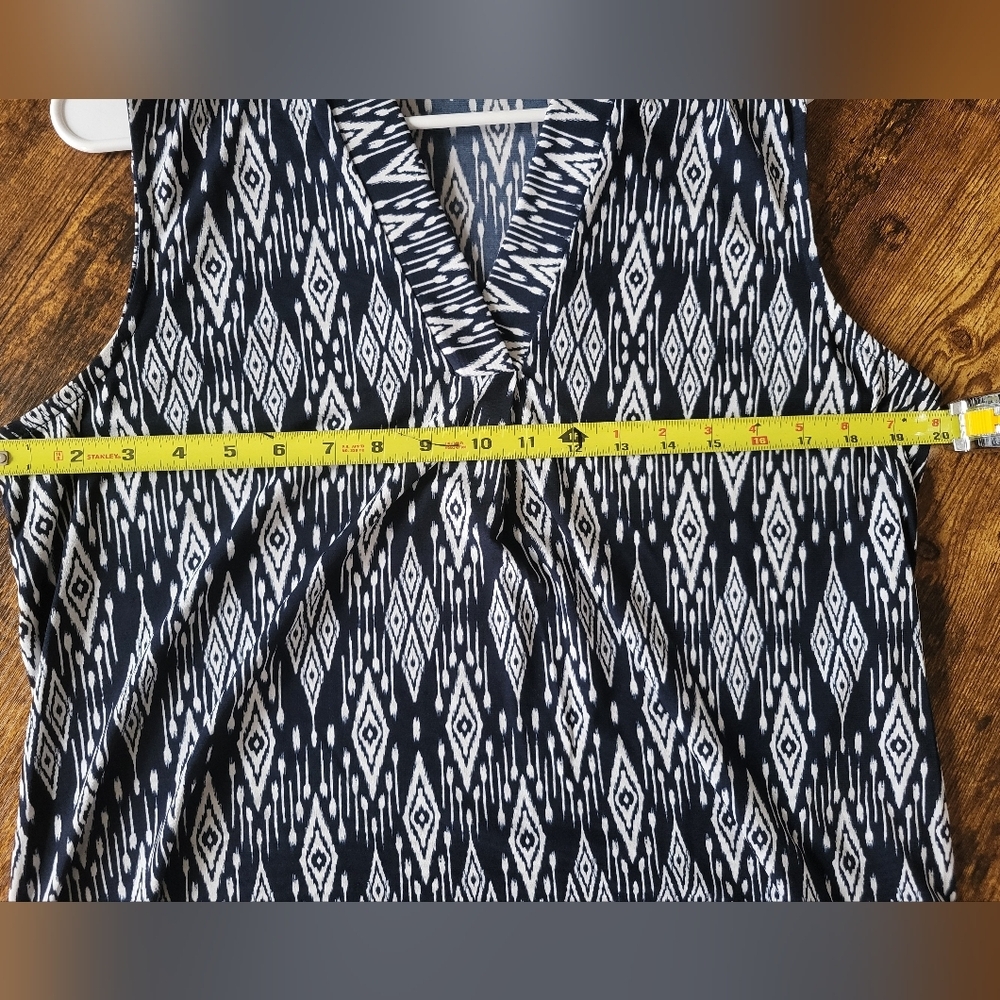 Jones New York Women's Black and White Patterned Top - Picture 5 of 7